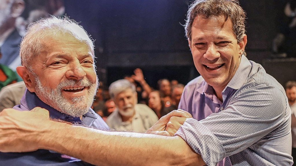 'É um risco Bolsonaro falar pelas Forças Armadas', afirma Fernando Haddad