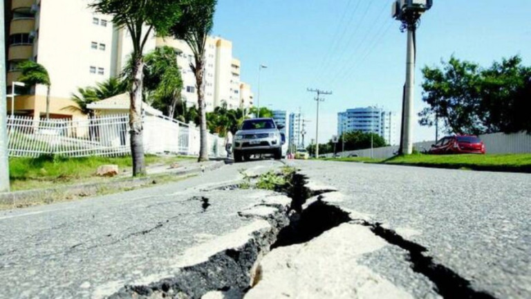 Bandeiras de Bolsonaro, obras podem atrasar por alta nos custos