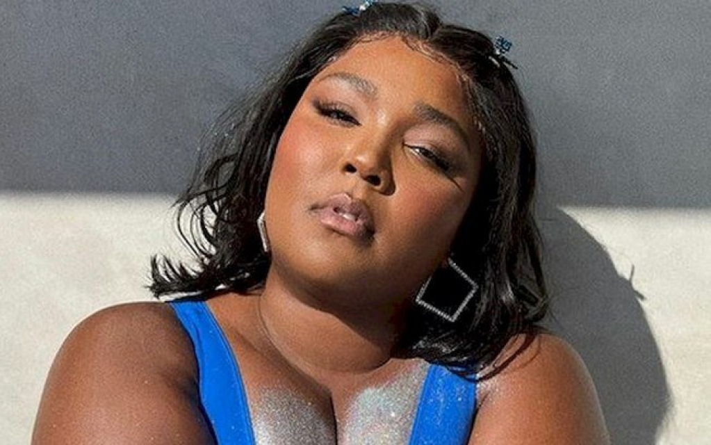 "Eu sou a Taylor Swift negra", disparou Lizzo em bate-papo