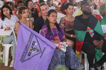 Brasília (DF) 16/10/2023 - Acampamento da Juventude em Luta, por Terra e Soberania Popular realizado pela Via Campesina. reúne dois mil jovens camponeses de 22 estados.  Na programação, debates sobre a conjuntura política nacional e global, a questão feminista e antirracista, arte, cultura e as tarefas da juventude frente às questões ambientais.  Foto: José Cruz/Agência Brasil 
