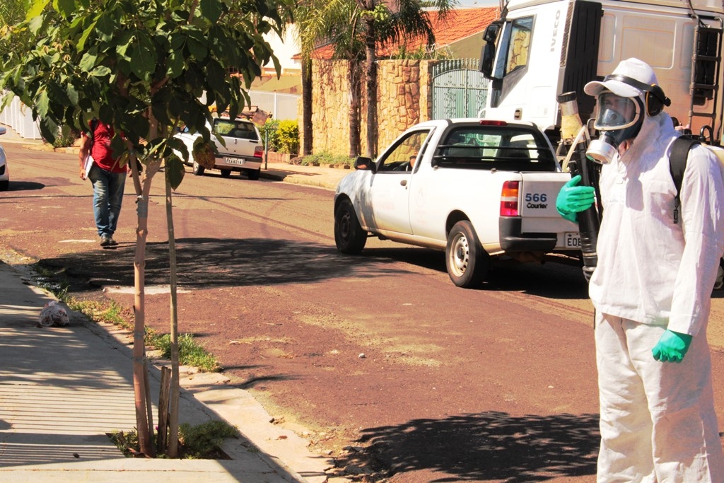 Marília dobra casos de dengue em uma semana e aguarda exames