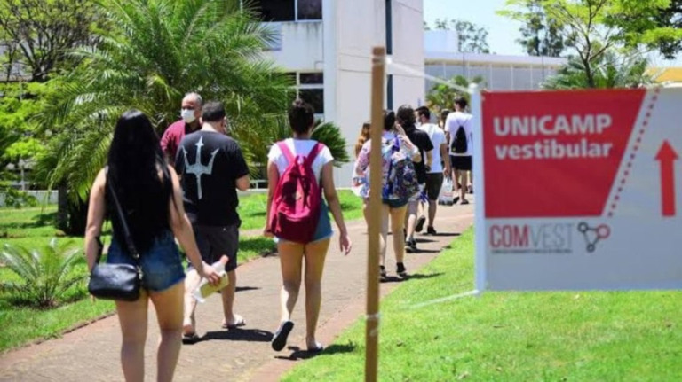 Unicamp abre 52 oportunidades; salários podem chegar à R$ 7,5 mil