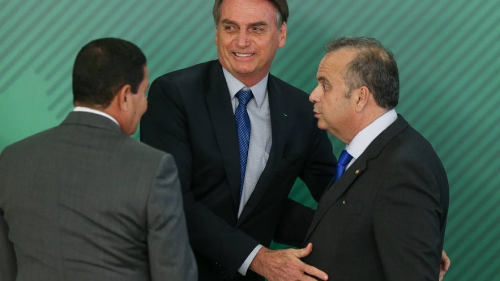 Marinho nega tráfico de influência de Renan Bolsonaro: "nem sabia quem era"