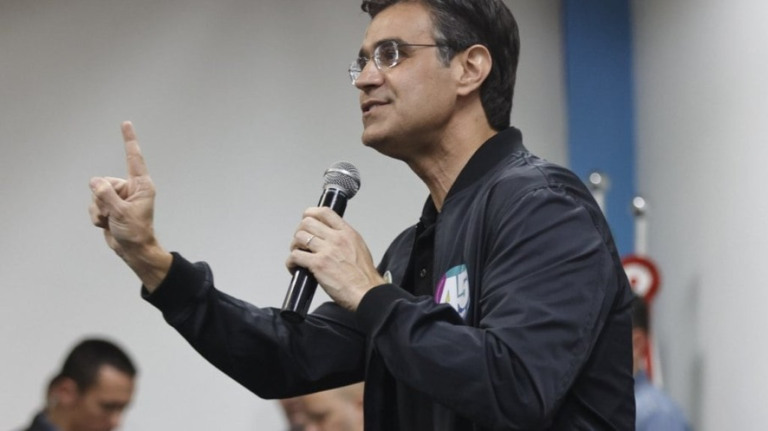 Covid: Rodrigo Garcia diz que comitê não recomendou volta das máscaras