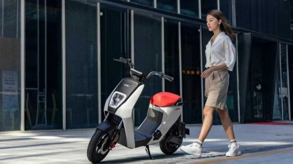 Honda lança scooter elétrico U-BE de apenas R$ 2.500 no mercado asiático