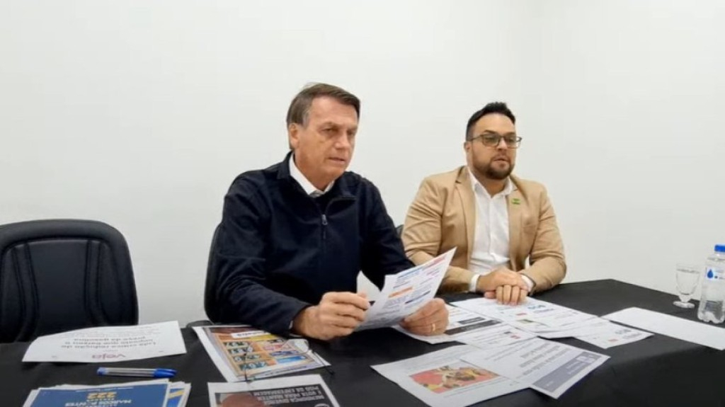Inflação deve fechar 2022 em 6%, prevê Bolsonaro