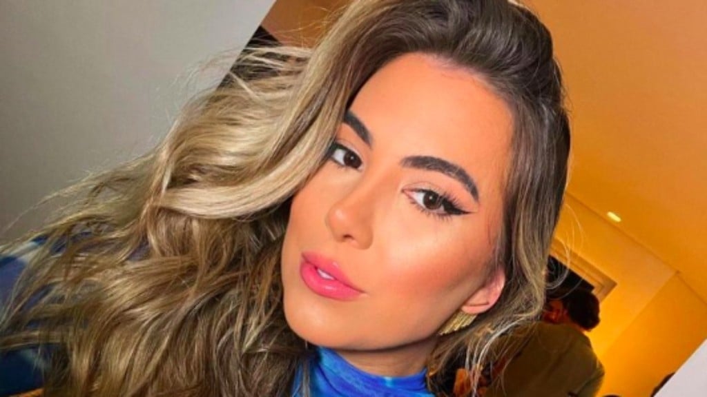 Reprodução/Instagram Yanka Barreiros diz que afinou o rosto com massagem