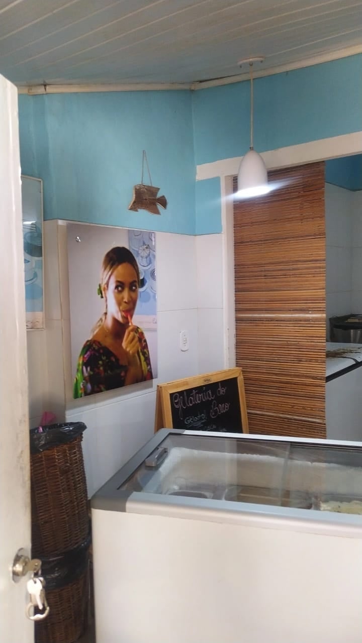 Foto da cantora Beyoncé na Gelateria do Beco, em Trancoso, na Bahia. Foto: Rafael Nascimento