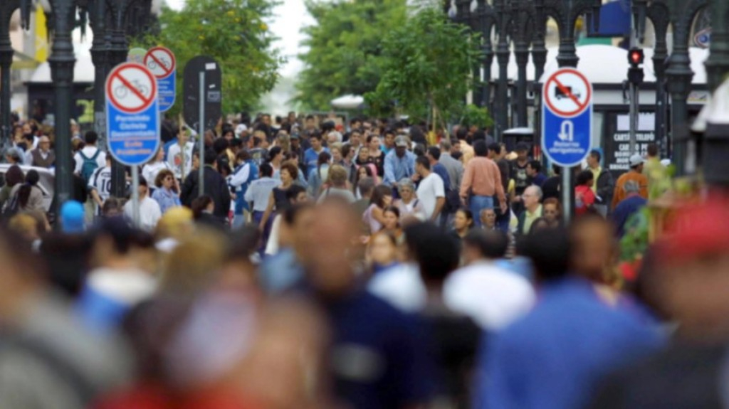 Prévia do IBGE mostra que Brasil tem 207,75 milhões de habitantes Prévia do IBGE mostra que Brasil tem 207,75 milhões de habitantes