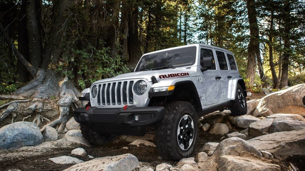 Jeep Wrangler ganha condução semiautônoma e inteligência artificial