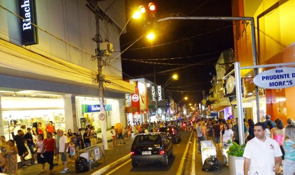 Natal - Comércio terá lojas à noite e Papai Noel nas ruas