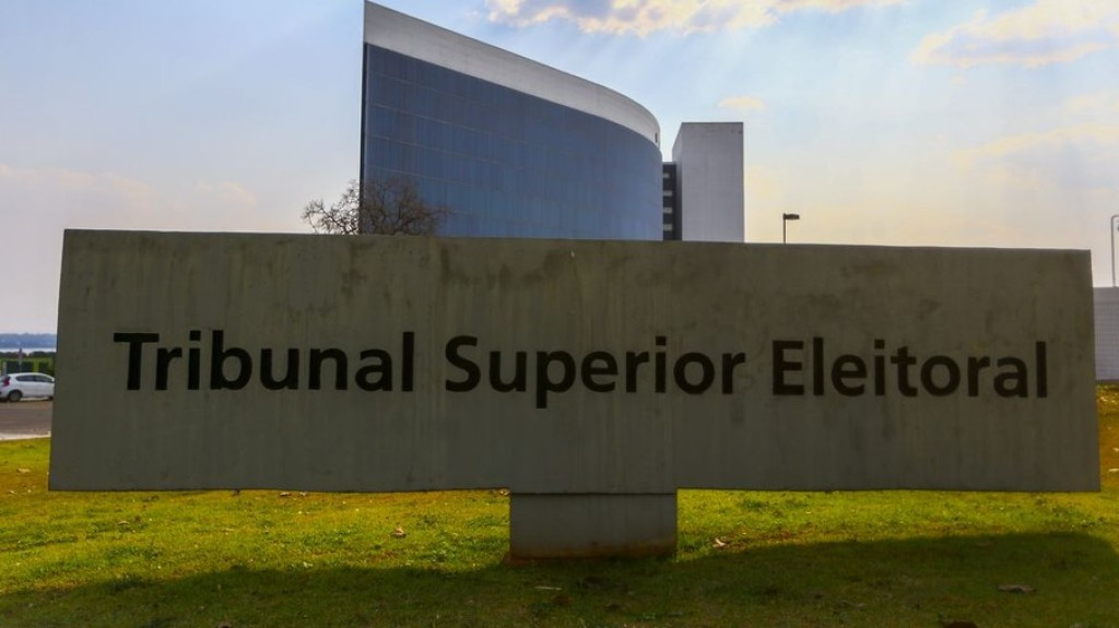 TSE aponta que mais de 440 candidatos declararam ter deficiência TSE aponta que mais de 440 candidatos declararam ter deficiência