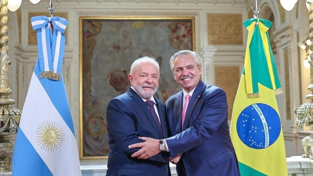 Fernández diz que há a necessidade de 'integrar a América Latina'