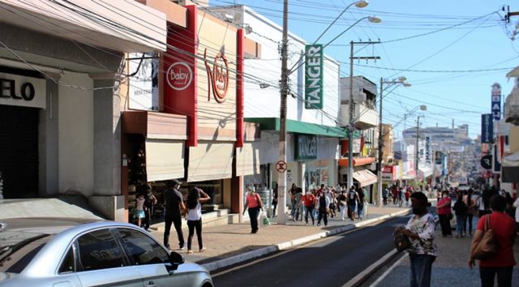 Comércio de Marília tem horário especial nesta sexta; veja como ficam serviços públicos Comércio de Marília tem horário especial nesta sexta; veja como ficam serviços públicos