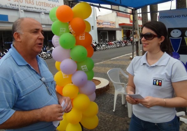 COnselheiros durante divulgação do trabalho em Marília