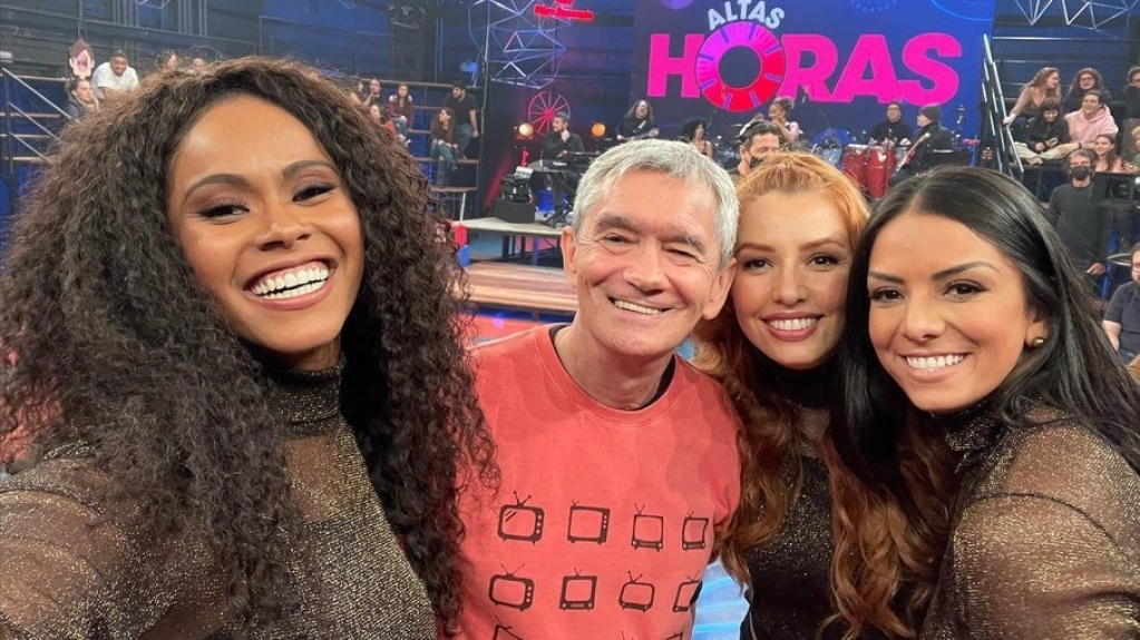 Serginho Groisman "resgata" três bailarinas demitidas por Faustão Serginho Groisman "resgata" três bailarinas demitidas por Faustão