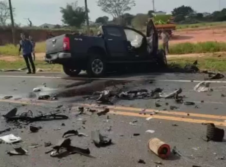 Acidente em Parapuã provoca mortes e interdita pistas da SP-294