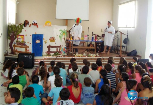 Igreja faz Escola Bíblica de Férias