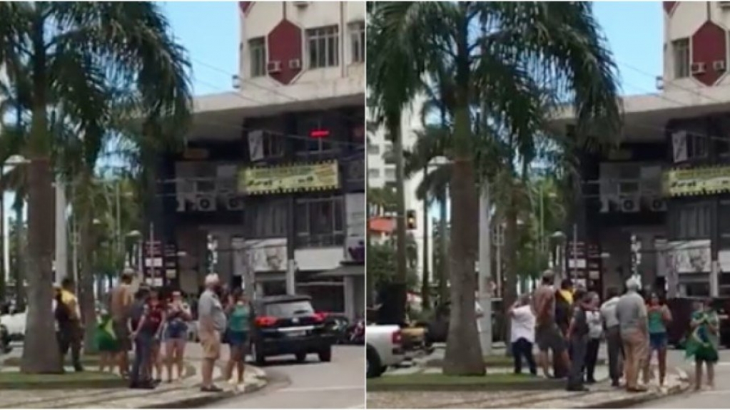 VÍDEO: mulher finge ser bolsonarista, invade ato e discursa contra o presidente