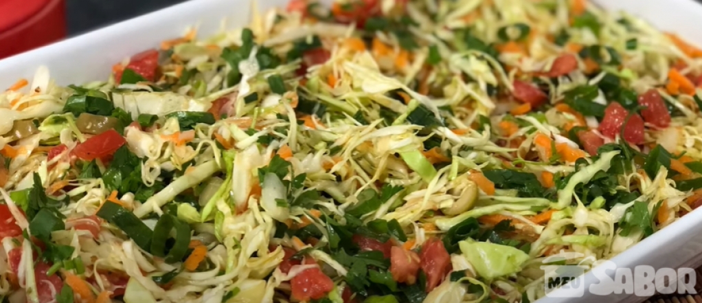 Salada fria para churrasco