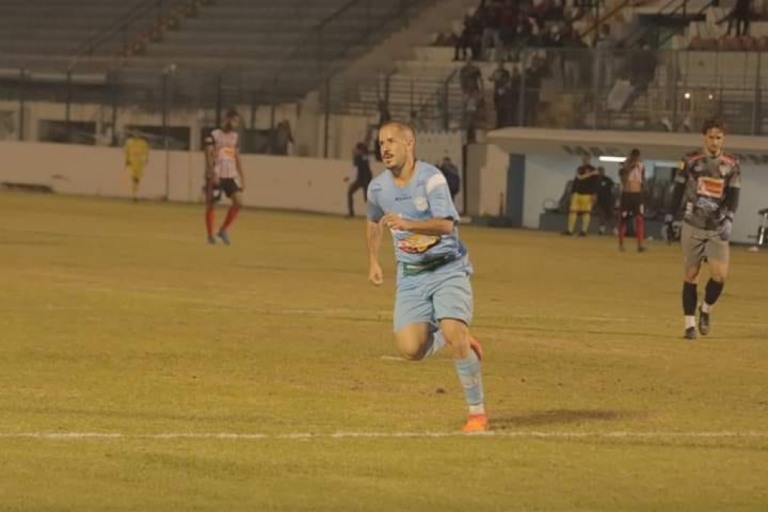 Ícaro comemora gol do Marília – Matheus Dahsan