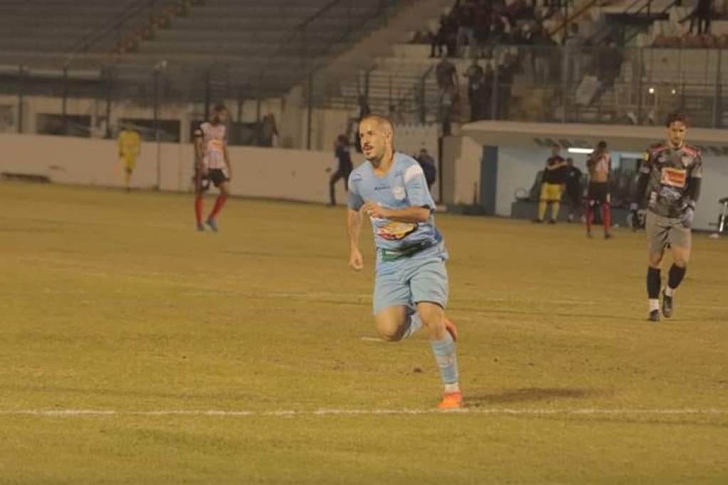 Ícaro comemora gol do Marília – Matheus Dahsan