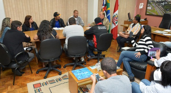 Comando de greve em encontro com Herval Seabra (PSB) – Mauro Abreu/Divulgação