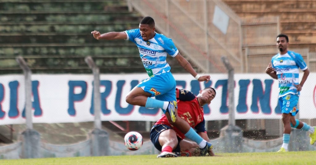 MAC vence de virada e volta à zona de classificação na Copa Paulista