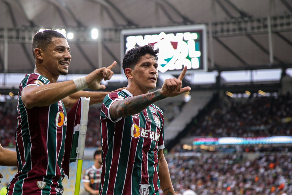 Fluminense vence o Internacional e volta ao G-4 do Campeonato Brasileiro