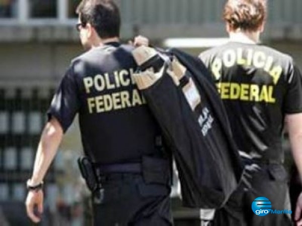 Viatura da Polícia Federal em Manduri, onde foram recolhidos documentos