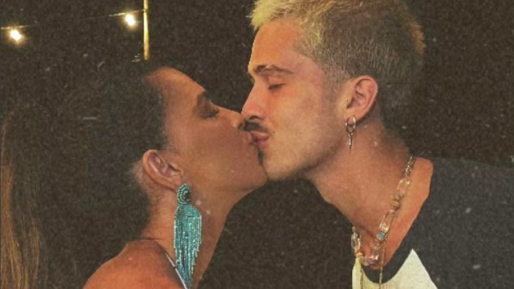 Mariana Rios publica foto beijando João Guilherme Mariana Rios publica foto beijando João Guilherme