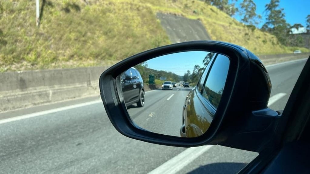 Viagem com carro elétrico? A estrada nos chama