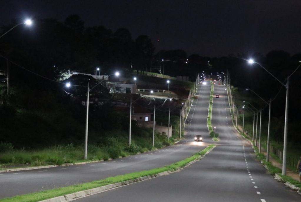 Tribunal de Contas suspende contratação milionária para iluminação em Marília