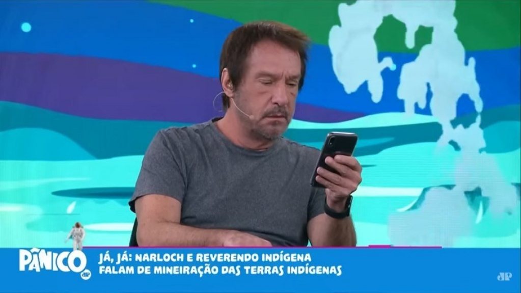 Pânico estreia ao vivo na Jovem Pan; apresentadores evitam palavrões Pânico estreia ao vivo na Jovem Pan; apresentadores evitam palavrões