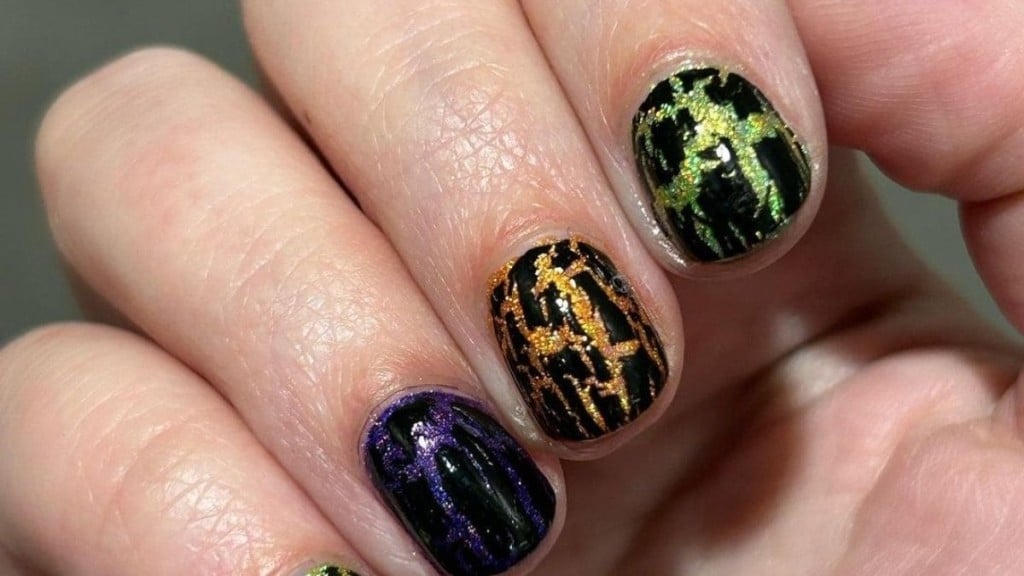 Reprodução/Instagram/@drashleysnails Os anos 2010 foram palco de tendências de unhas duvidosas