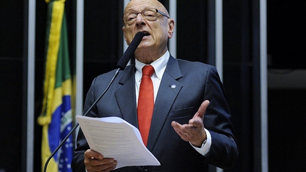 Senador Esperidião Amin testa positivo para Covid-19 Senador Esperidião Amin testa positivo para Covid-19
