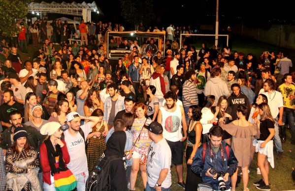 Em sete horas, Reggae a Alma une música, arte, lazer e celebra vida