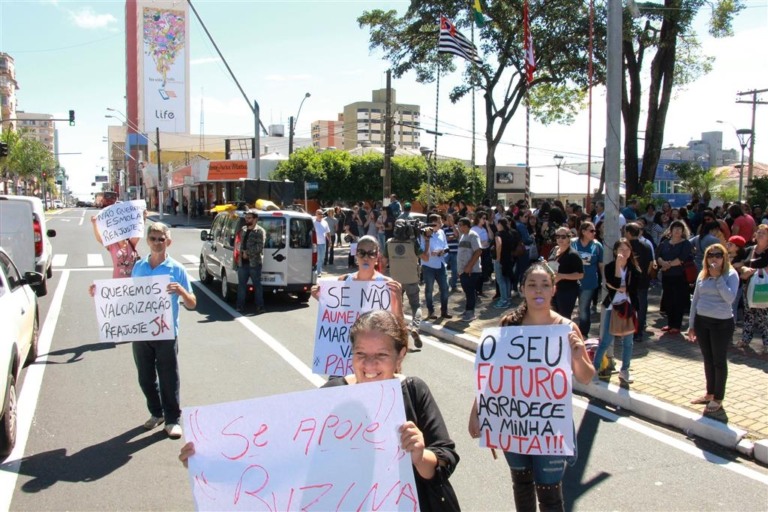 Servidores ganham mais uma no STF para receber reajuste retroativo