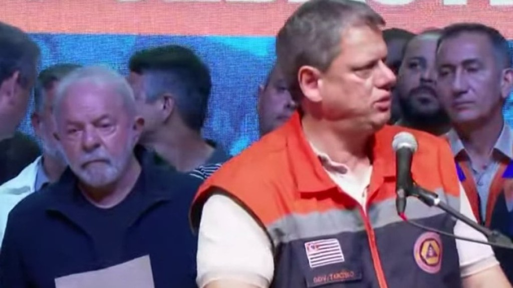 Rio-Santos: 'A gente não sabe o que sobrou da rodovia', diz Tarcísio Rio-Santos: 'A gente não sabe o que sobrou da rodovia', diz Tarcísio