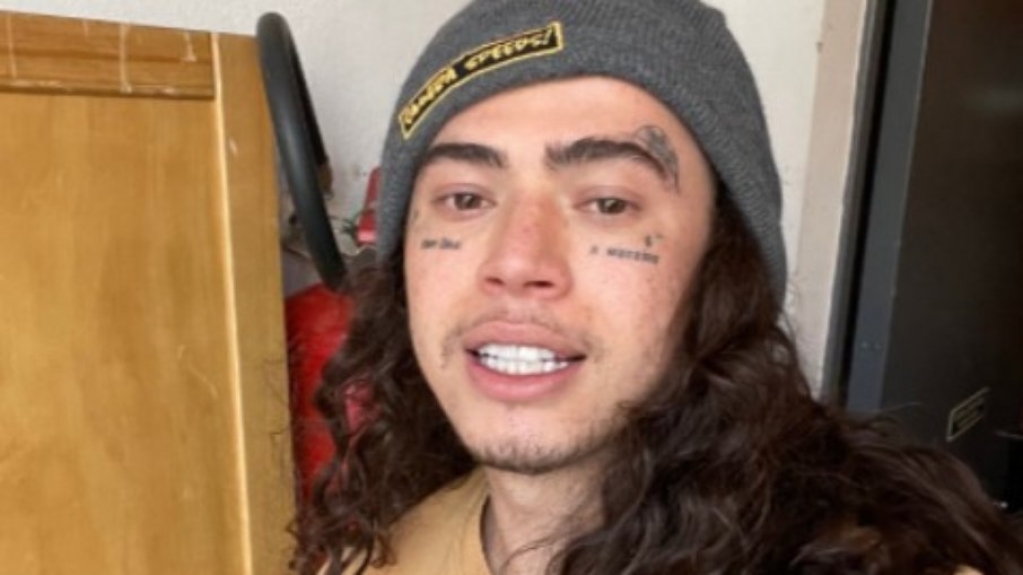 Whindersson Nunes lamenta estar longe da família e reclama "Dia lixo" Whindersson Nunes lamenta estar longe da família e reclama "Dia lixo"
