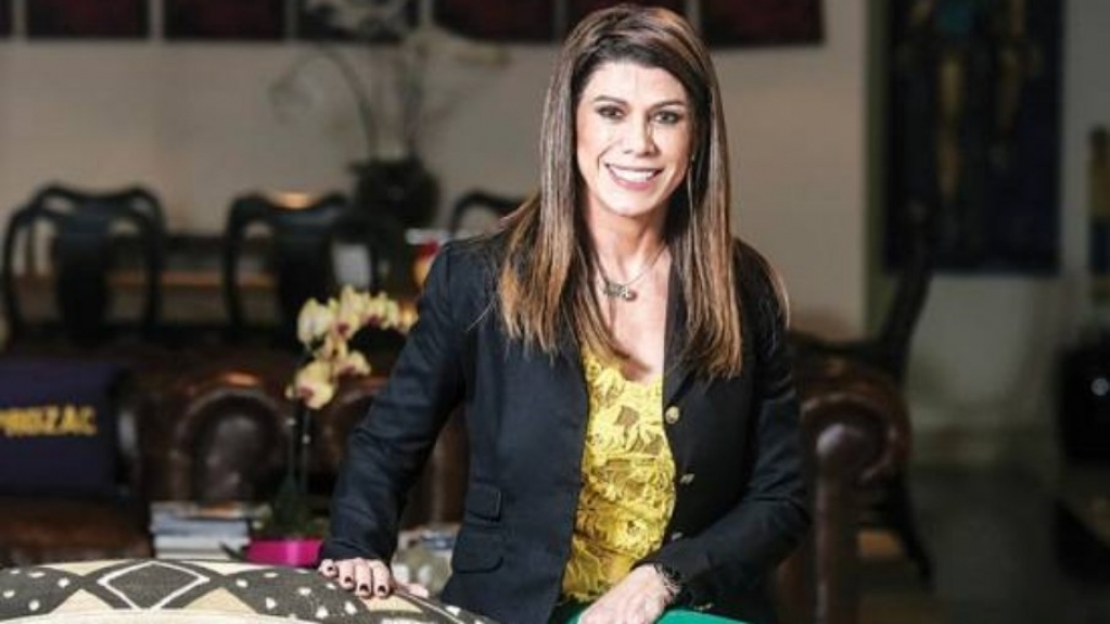 Após luta contra doença rara, morre Alicinha Cavalcanti, promoter de famosos