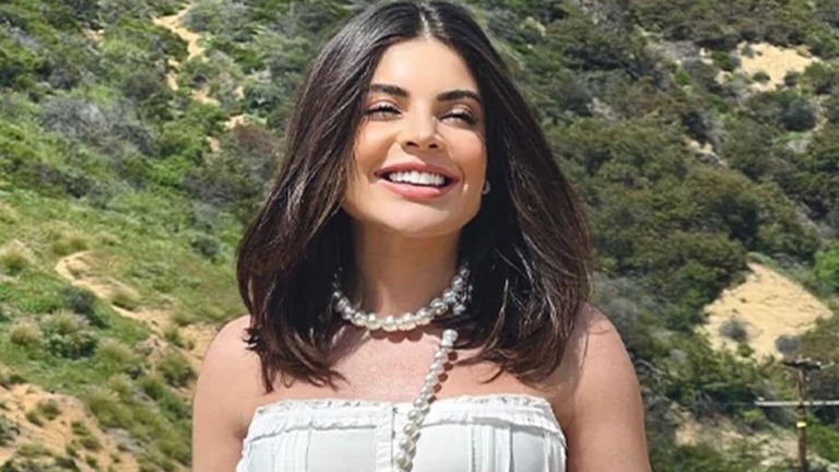Gkay impressiona com look diferenciado para a Farofa da Gkay: ‘Cheio de luzes’