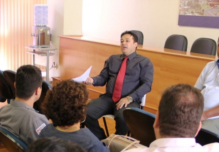 Valdeci, Fogaça, presidente da Emdurb, durante reunião no auditório da Prefeitura – Divulgação