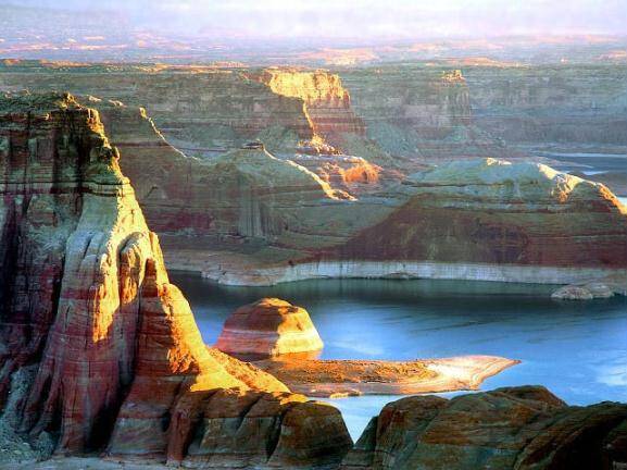 Lake Poewll: uma das mais belas vistas nos arredores da Las Vegas. Foto: Divulgação