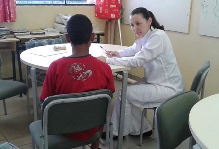 Dentista de Marília recebe título de 'Imortal' da Academia Brasileira de Odonto
