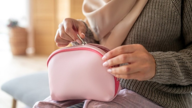 Foto: Reprodução Cabem até na nécessaire: 5 sex toys perfeitos para levar em viagens Foto: Reprodução Cabem até na nécessaire: 5 sex toys perfeitos para levar em viagens