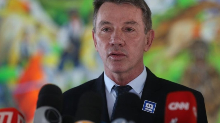 Governador de Roraima defende programa social para garimpeiros
