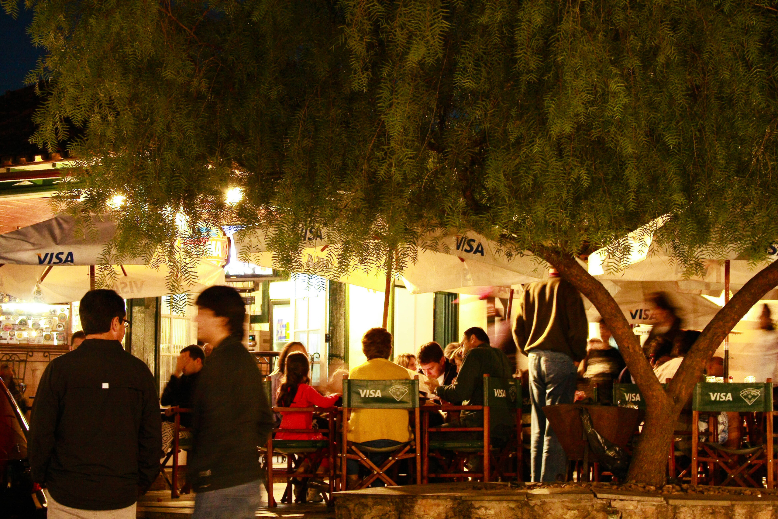 Vida noturna em bares em Tiradentes. Foto: Felipe Carneiro