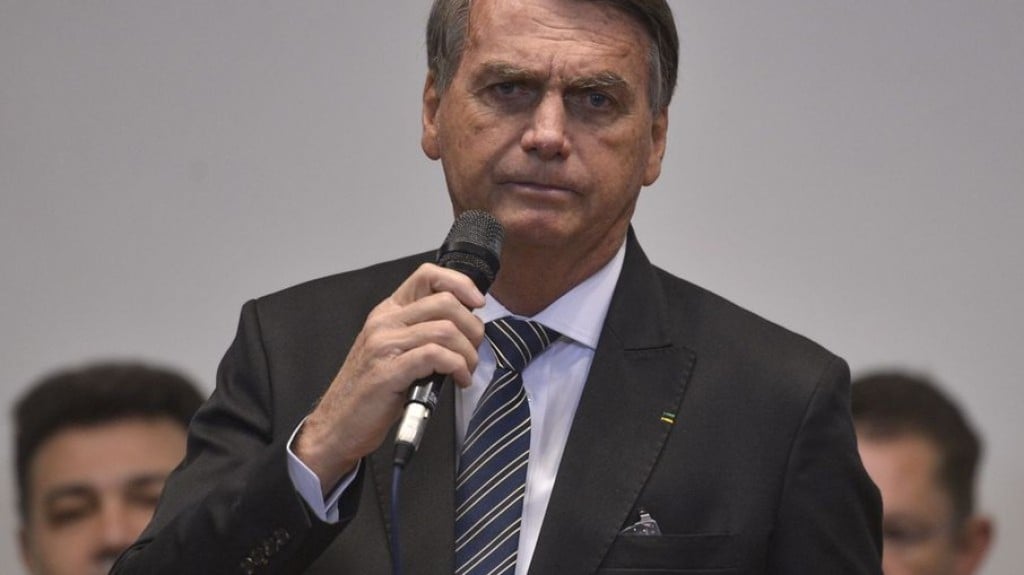 Quaest: rejeição ao governo Bolsonaro cai, mas não entre mulheres