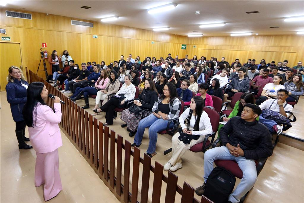 Embriões em Foco: Direito da Unimar debate dilemas éticos sobre desenvolvimento embrionário